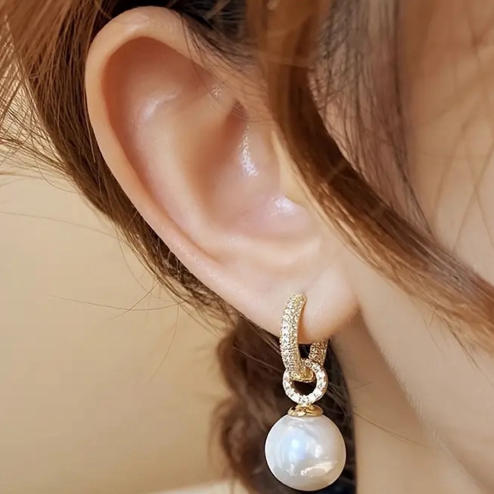 Fashion Faux Pearl Decor Hoop Earrings ✨✨💕💕
